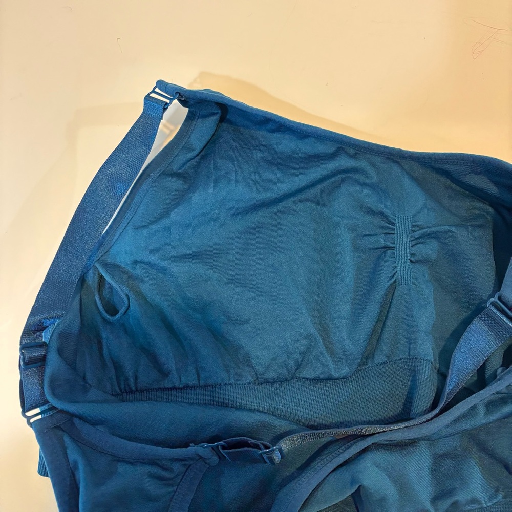 PUMA Women's 4 Keeps Training Sports Bra racerback stretch teal size large - Picture 7 of 8